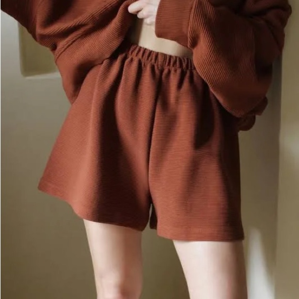 Na Nin - Chloe Rippled Cotton Shorts in “Cinnamon”